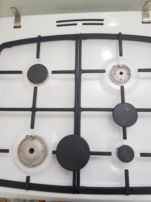 Продам газ плиту