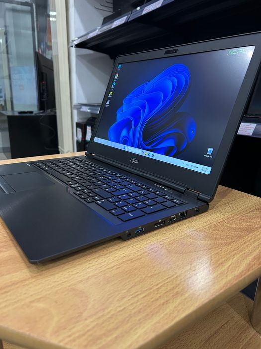 Като нов! Японски лаптоп Fujitsu U759 i3/8GB RAM/256GB с 3 мес. гар.!