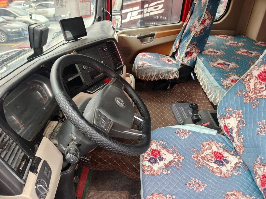 Shacman тягач Х5000