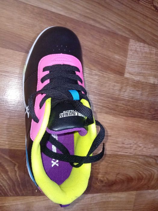 Adidasi originali sidewalk fete nr 38 din irlanda