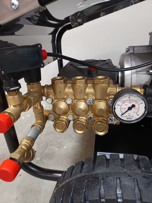 Професионална водоструйка BM2 200 bar