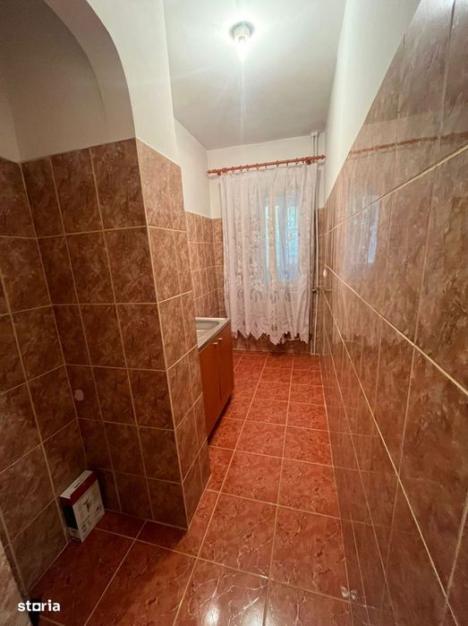 Garsonieră - zonă centrală - etaj 1