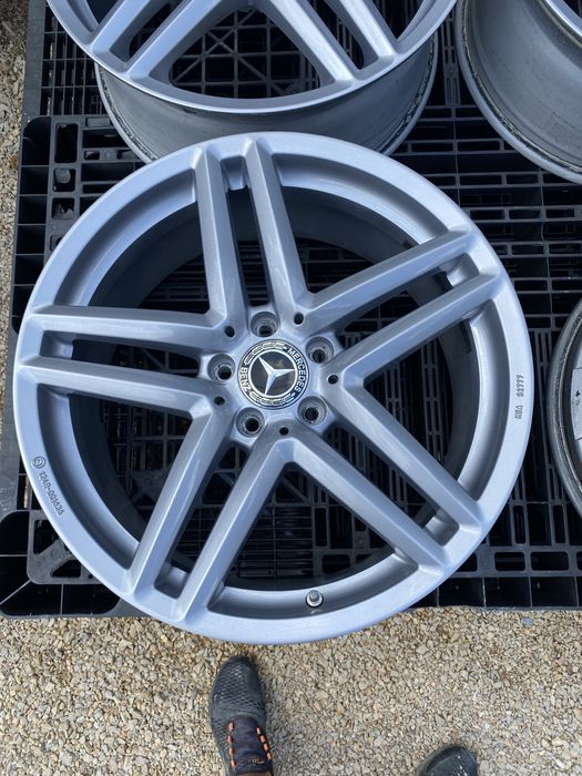 19 цола 5 х 112 мм Мерцедес S , E , C , GLE , ML , GLC , Mercedes