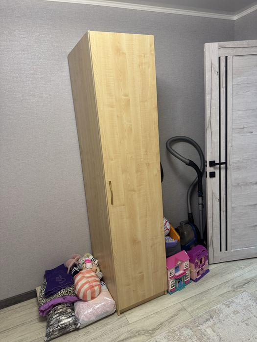 Продам шкаф для одежды