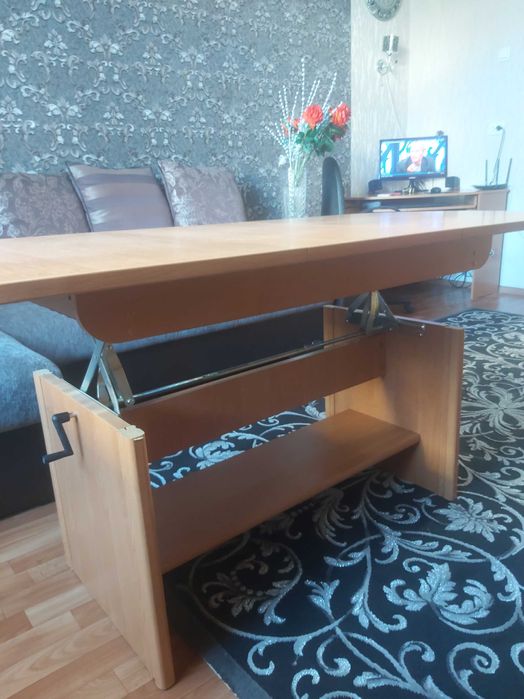 Продается журнальный стол - трансформер 2 в 1