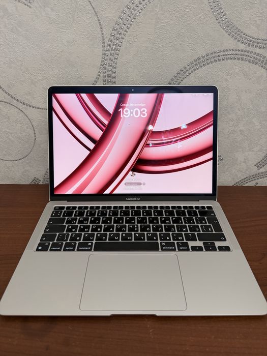 MacBook Air M1 8/512 ГБ