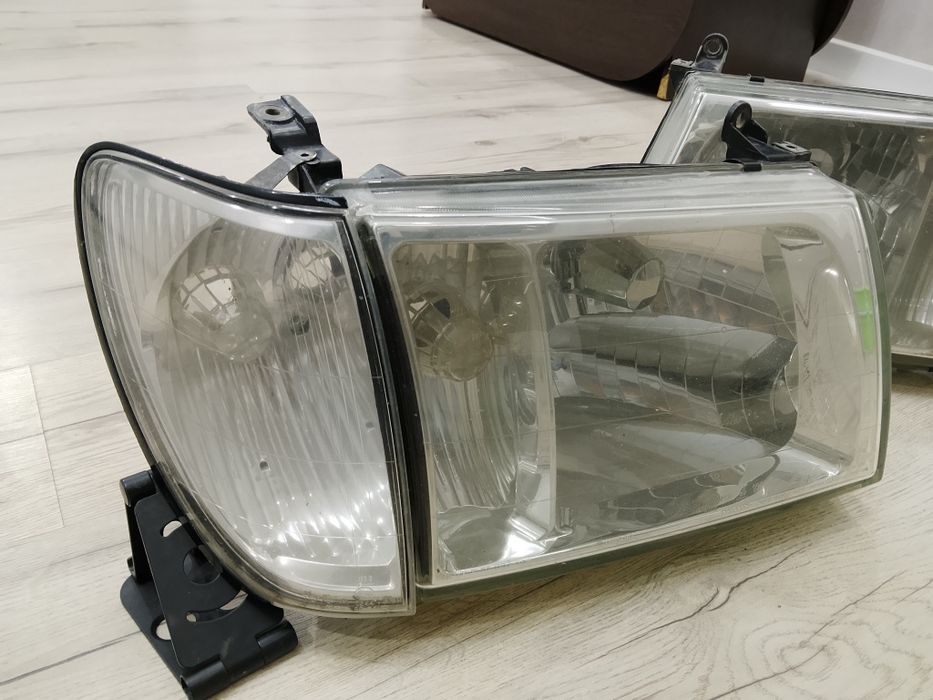 Продам фары Land Cruiser 100