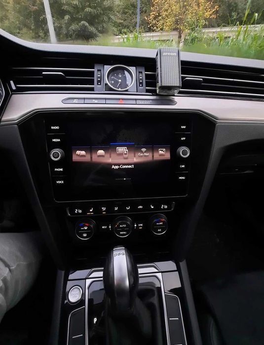 Rama Adaptoare Display 8 inch Passat B8 Golf 7 Piano Black