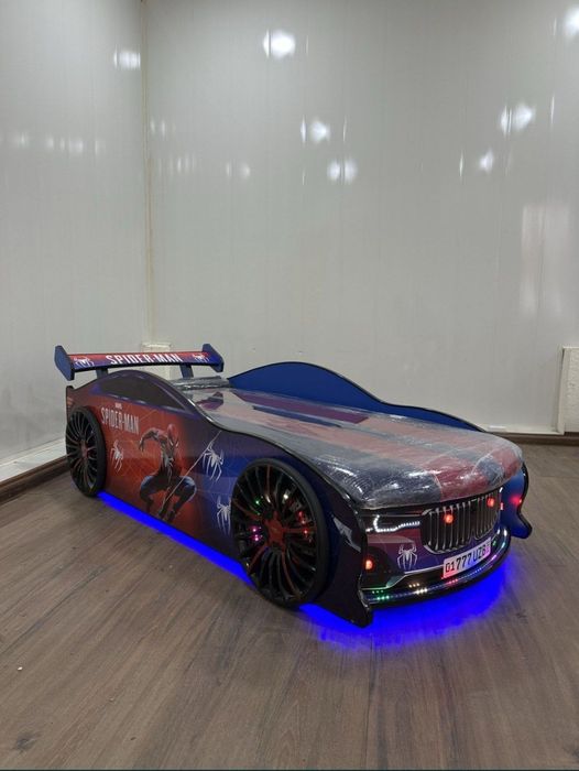 Spiderman Kravat - moshina, Yorqin chiroqlar, super dizayn, orzular