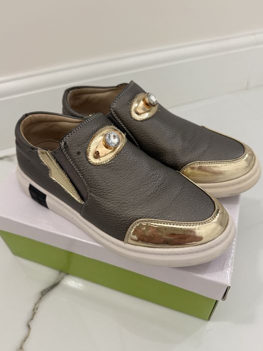 Продам туфли на девочку, школьные