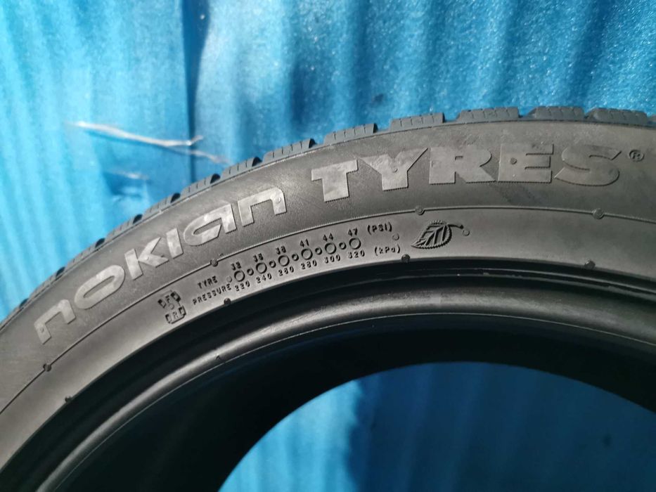 245/45 R19 - nokian m+s 4 bucati