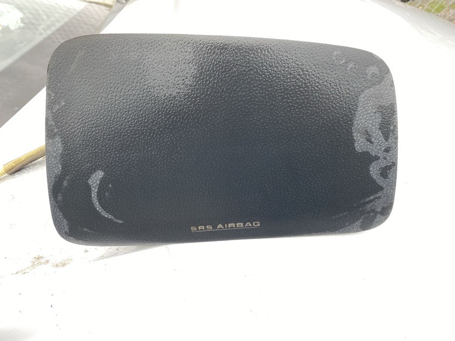 Десен аер бег /Air bag/,капачка за Toyota Rav 4,2002г