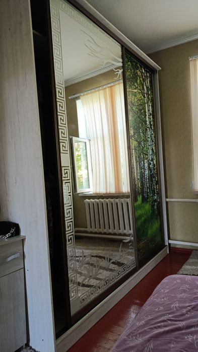 Продам большой шкаф