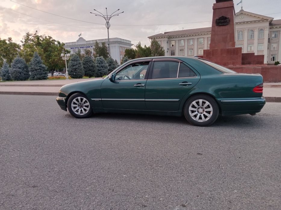 Мерседес сатылады