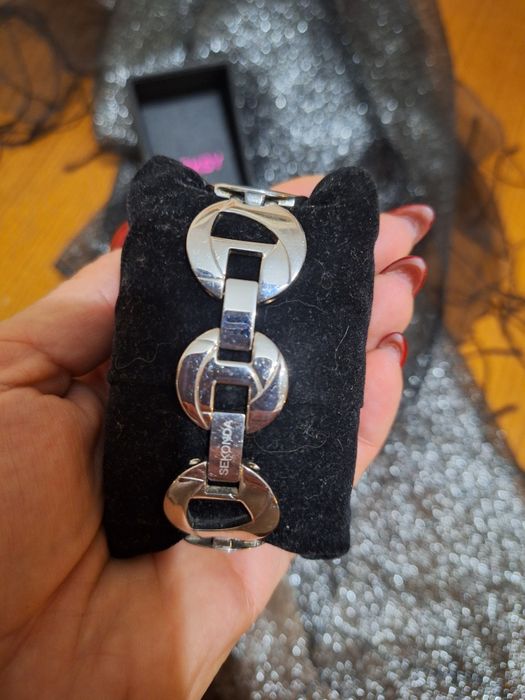 Часовник Sekonda