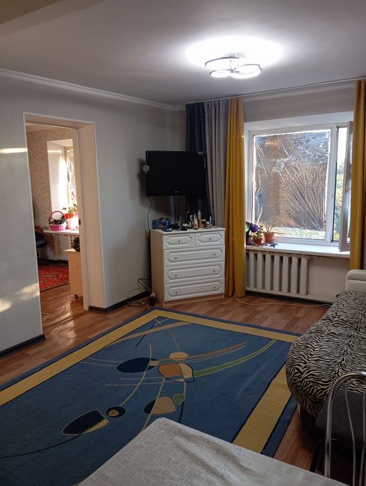 Продам 2 комн общежитие
