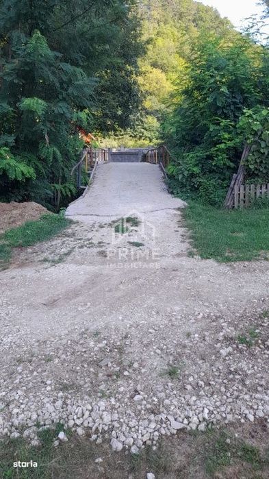 Teren intravilan 1240 mp | UTILITATI | Fata Pietrii | aproape Transapu