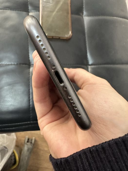 Продам Iphone 11, 64gb, 76 АКБ