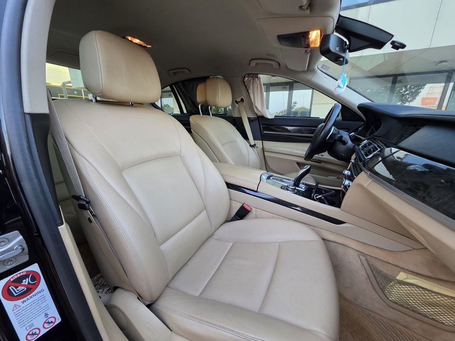 BMW 730d 245cp cesuri digitale