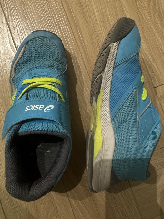 Asics кроссовки детские