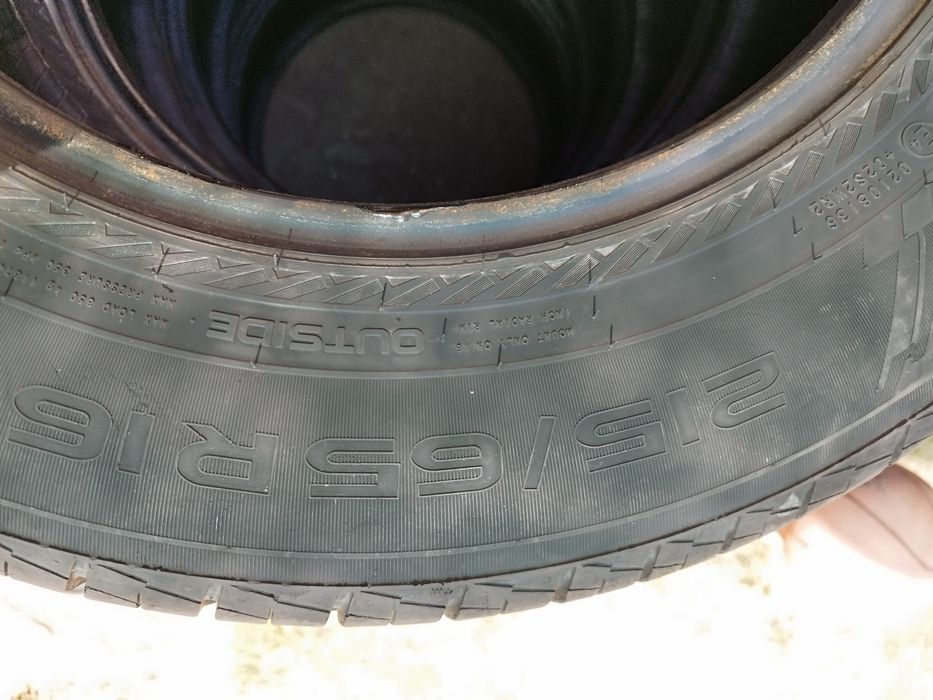 Vand 4 anvelope 215/65R16 vara
