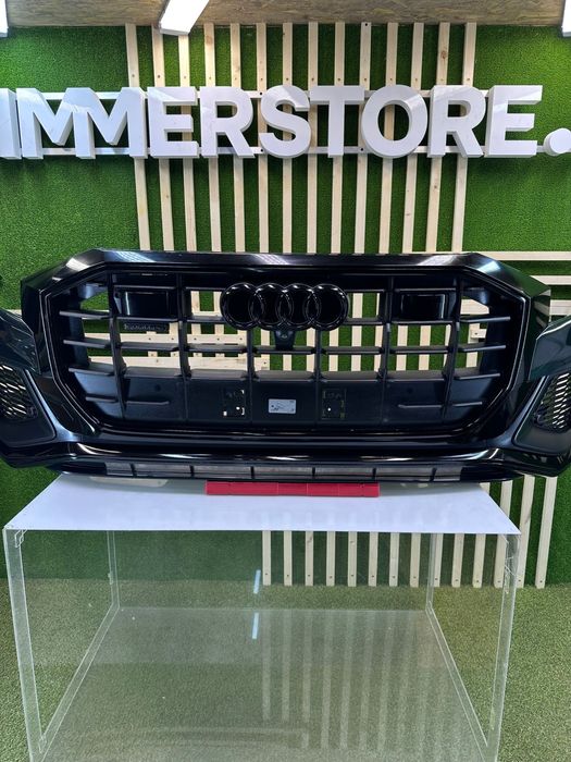 Bara fata Audi Q8 S-line Completa