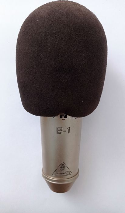 студийный микрофон