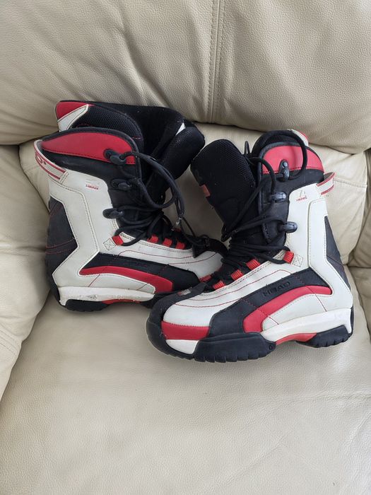 Boots Head Snowboard