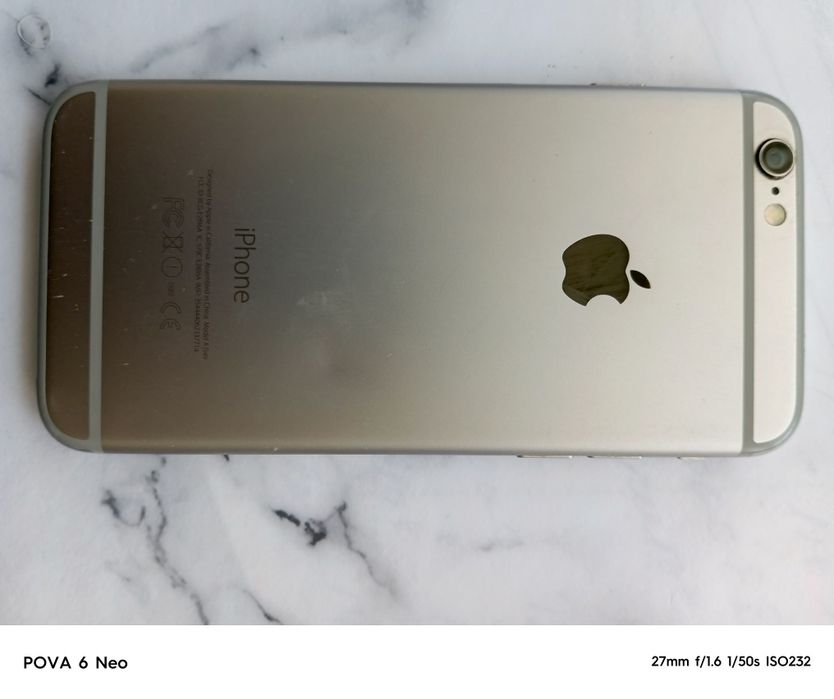 Продам телефон айфон