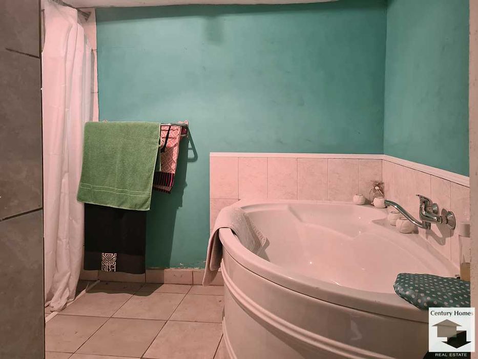 Продава се Къща в с. Поликраище, Област Велико Търново - 220 кв.м за 273 €/кв.м - Снимка #8