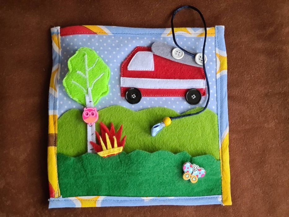 Тиха книжка Монтесори