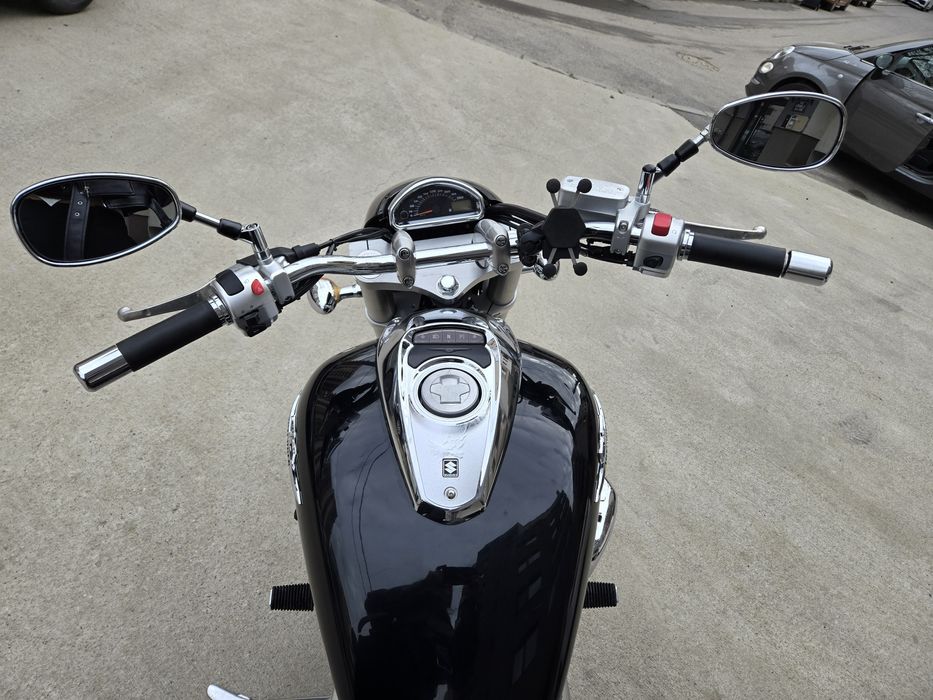 Suzuki Intruder M800 2011