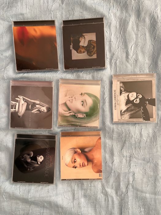 CD дискове - Lana Del Rey, Ariana Grande, Sade и други