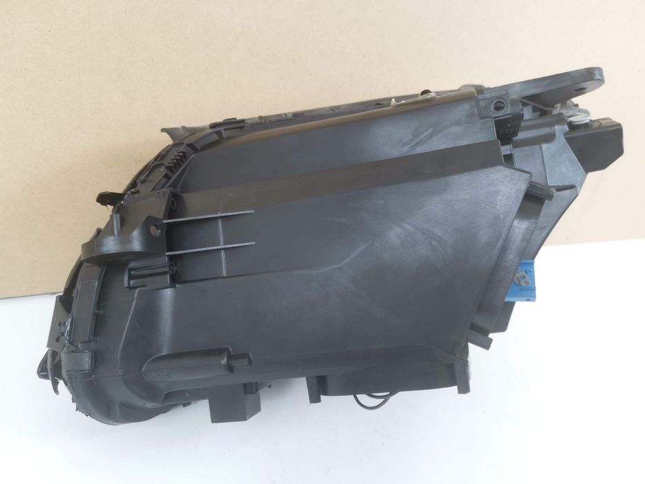 Мерцедес-Бенц C-Класа / Mercedes-Benz C-Class W205/S205/C205 Дясна све