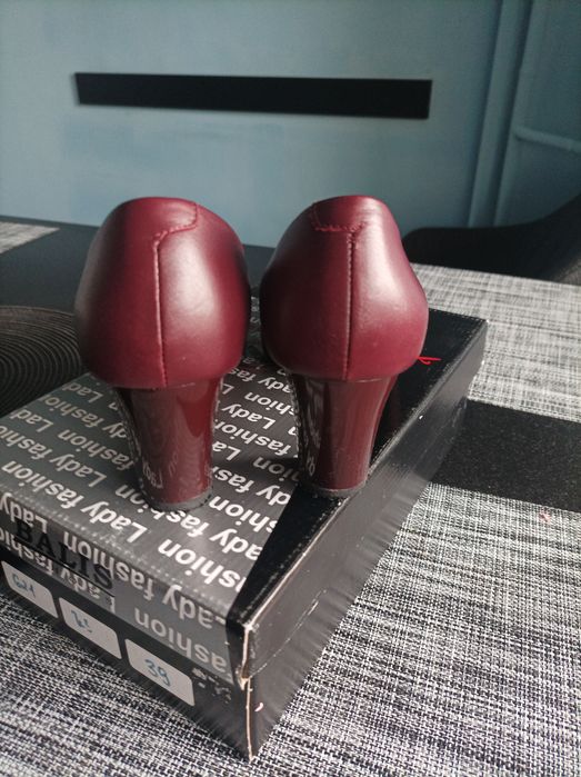 Дамски обувки естествена кожа