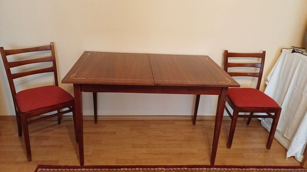 Masa din lemn extensibila 6-8 persoane