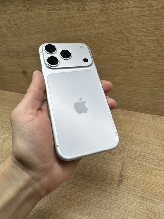 iPhone 17 PRO 256Gb Alb White 100% battery life ESiM