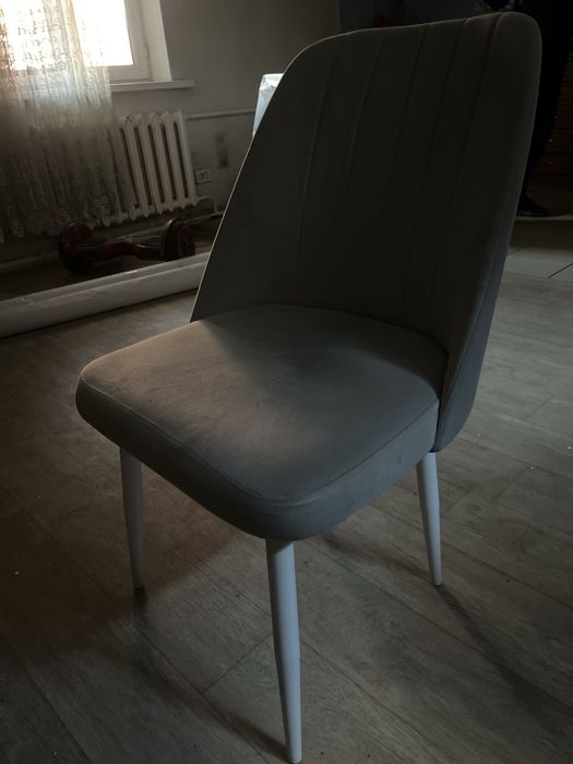 Два кухонных стула