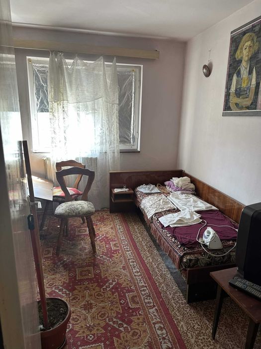 Apartament 4 camere de vanzare Calea Bucuresti