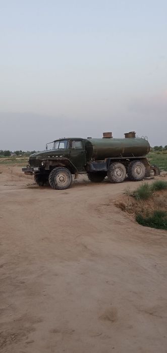 Ural vodovoz Maz motor Ural korobka