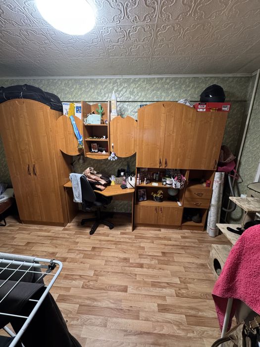 Стенка в команту(шкаф)