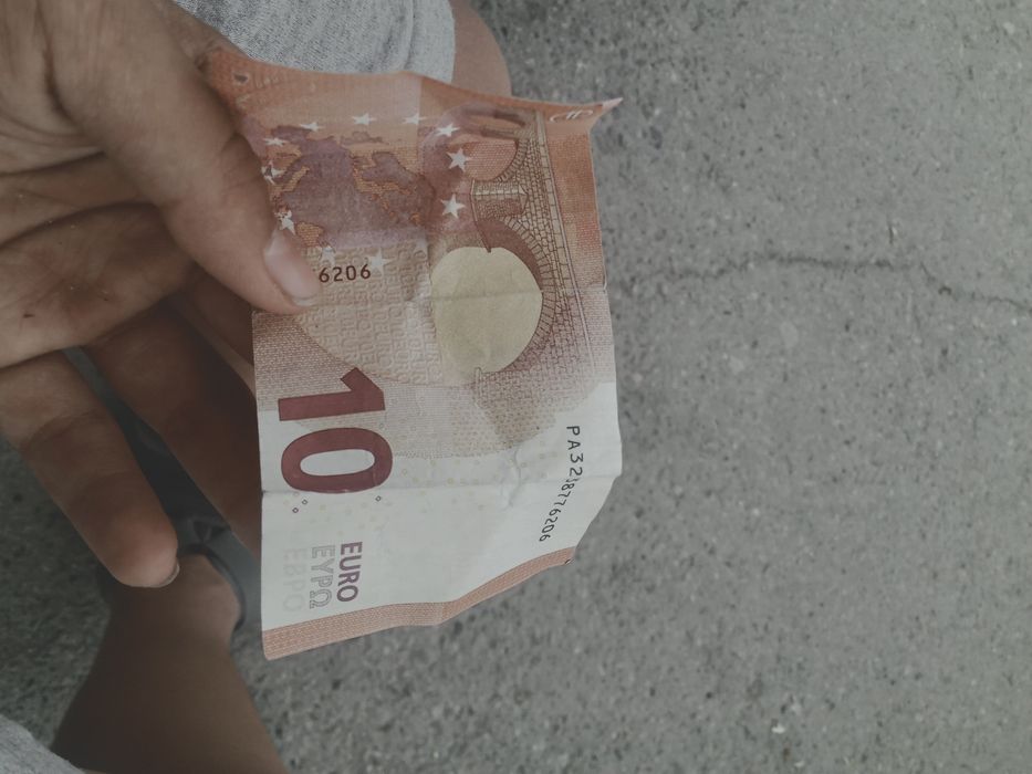 10 евро 5600 т..