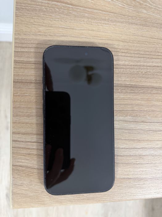 Iphone 16 128 GB(arata ca si nou)