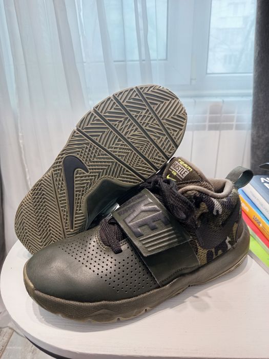 Детски маратонки Nike Hustle Eur36 - 23cm