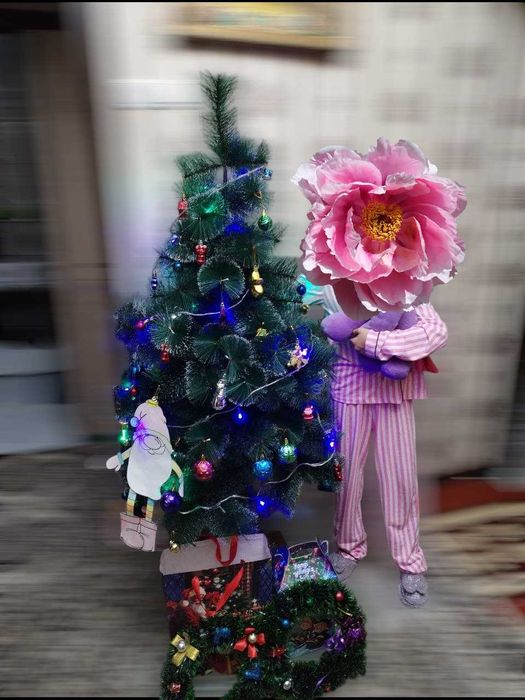 Новогодные ёлка подоётся