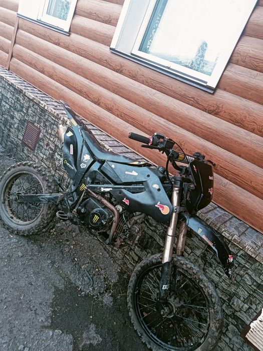 Продам питбайк..