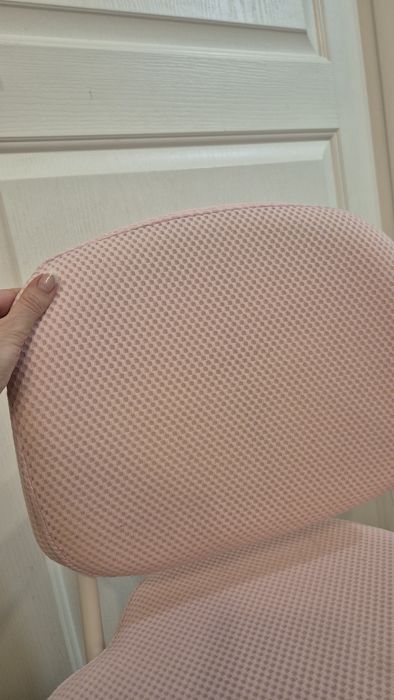 Детски- момичешки  въртящ се стол  с колелца