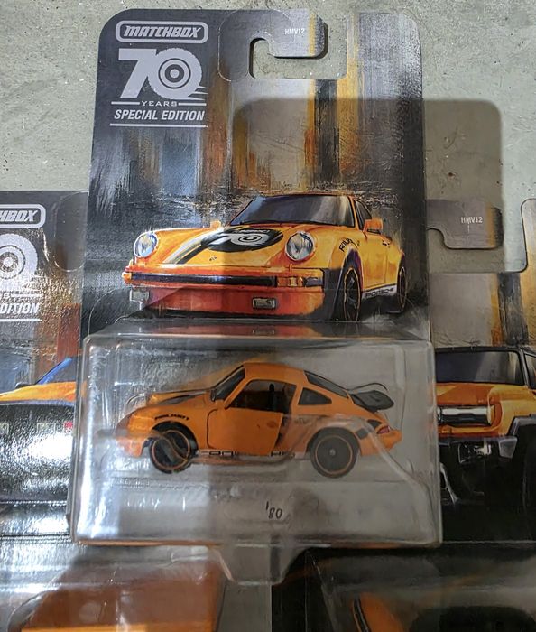 Hot wheels чисто нови