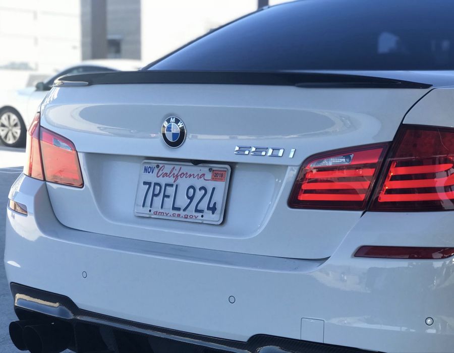 Eleron Portbagaj Lip Codita M perfomance  BMW F10 M5