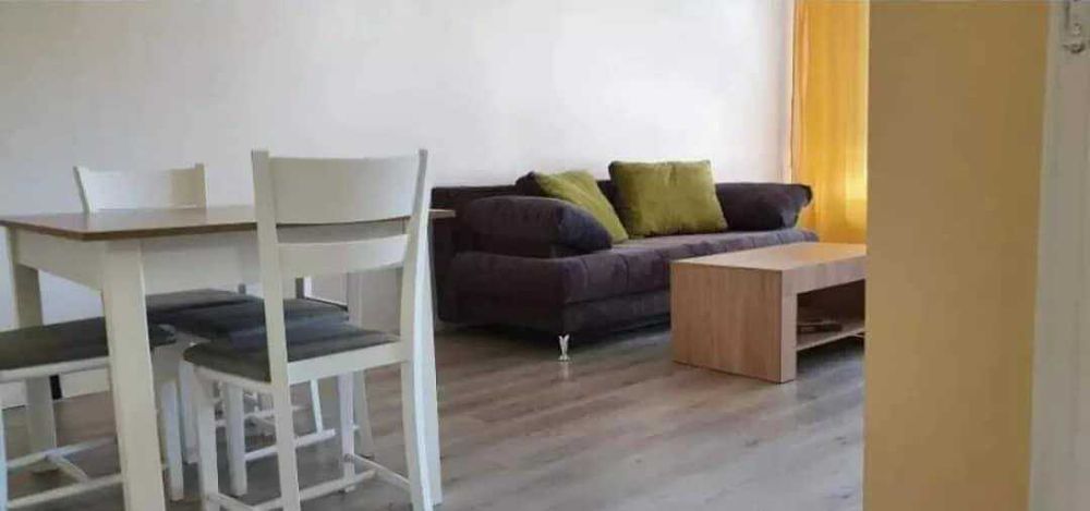 Дава се под наем Двустаен апартамент в Бургас, Възраждане - 60 кв.м за 215 € - Снимка #1